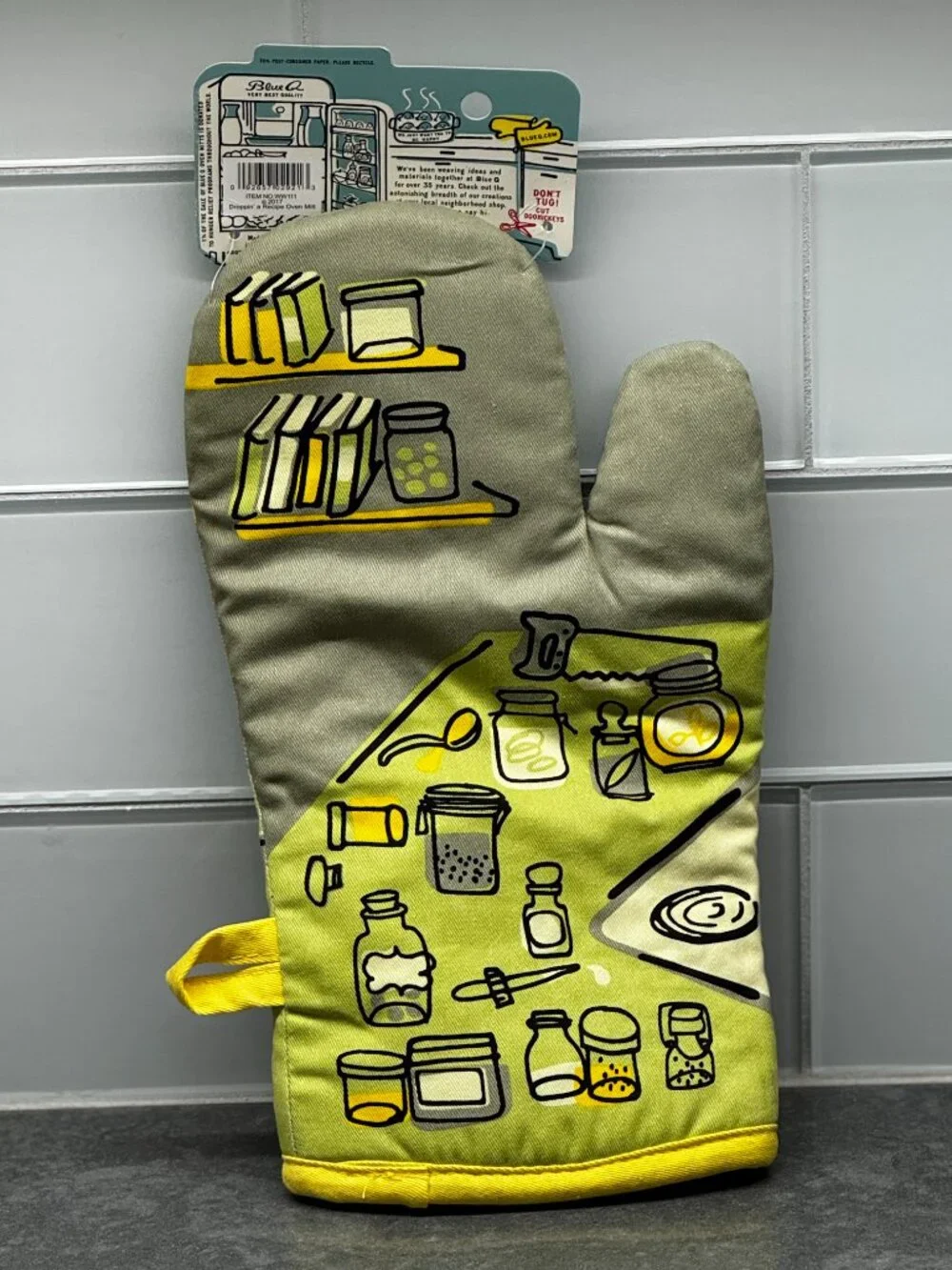 NWT Blue Q Droppin A New Recipe On Your Ass Funny Novelty Oven Mitt Green